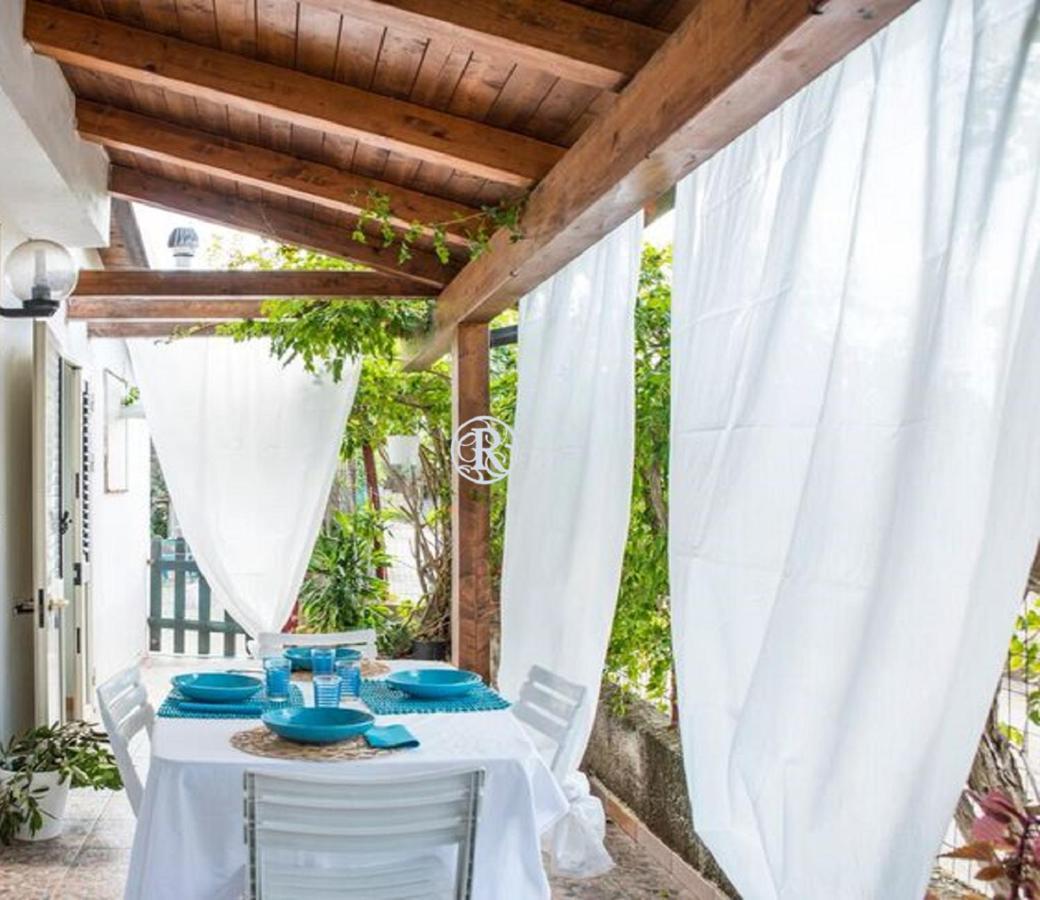 Romantic House Terrazza Vista Mare ซานตามาเรีย เดล โฟกัลโล ภายนอก รูปภาพ